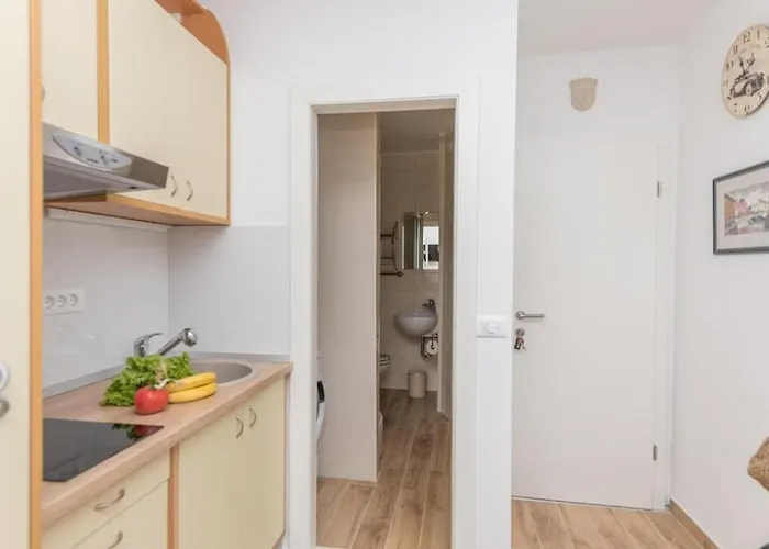 Apartment Marie Makarska