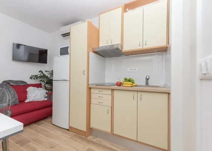 Marie Apartment Makarska